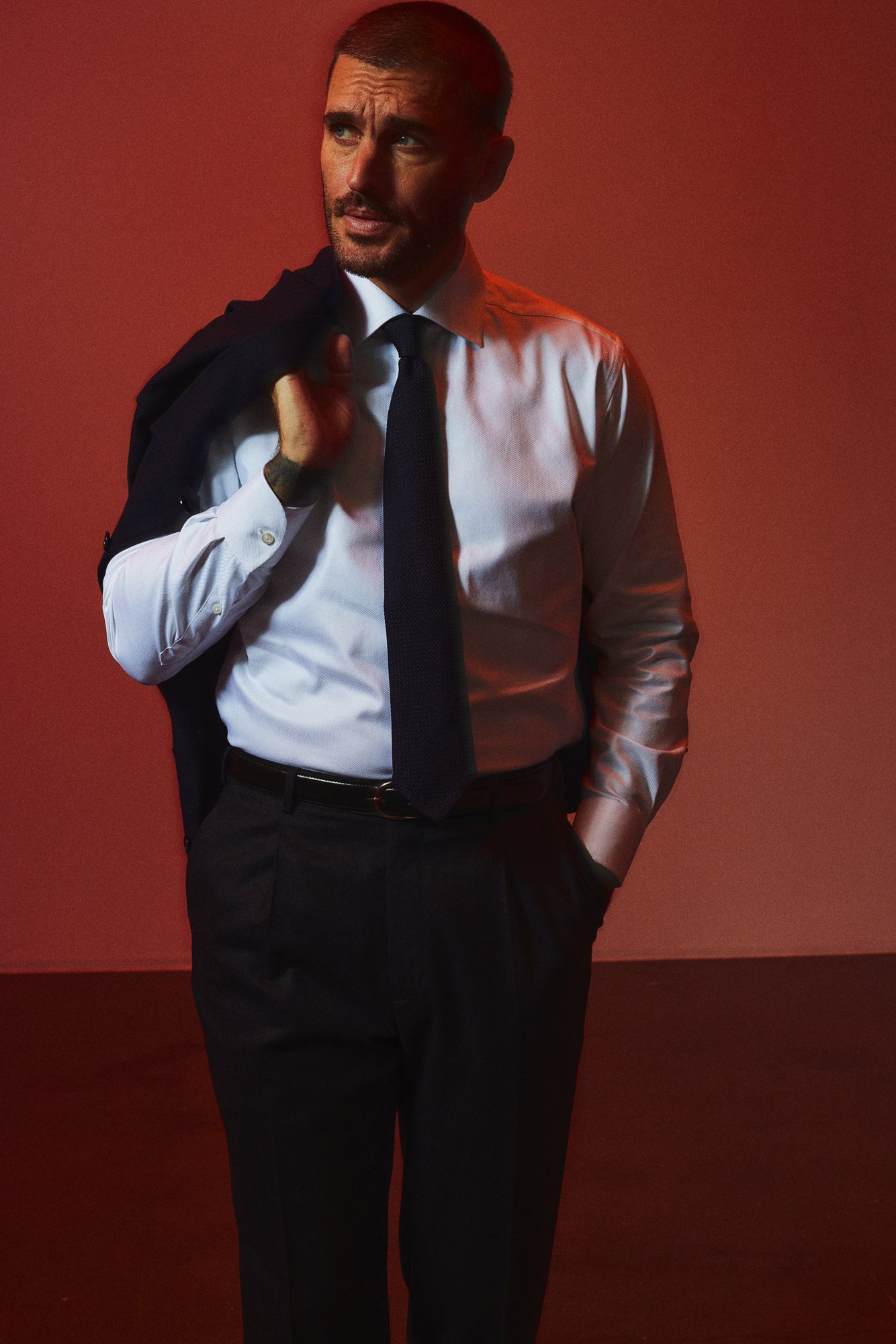 BARONS AW26 — red photograph 1