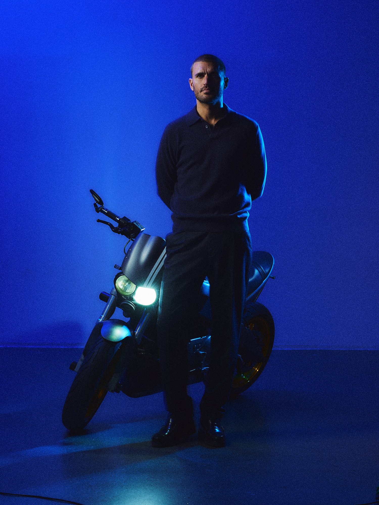 BARONS AW26 — blue photograph 10