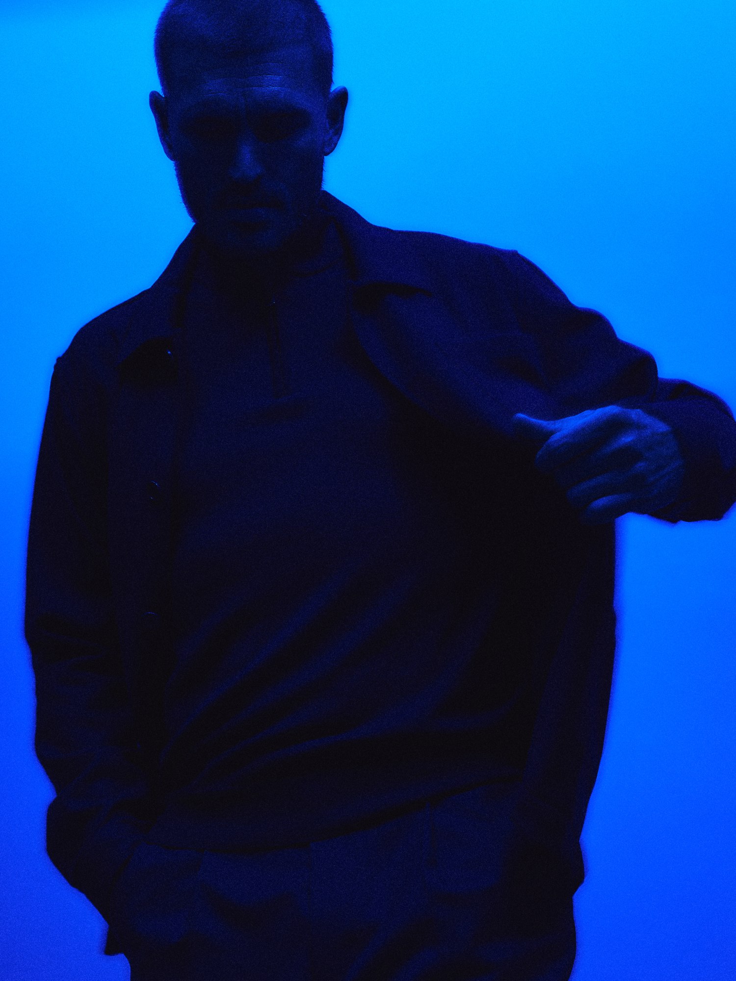 BARONS AW26 — blue photograph 12